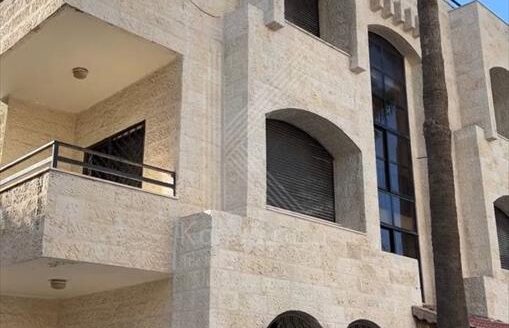 Residential Building For Sale In Al- Lwaibdeh- Great for Investment or Family Use
