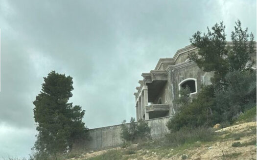 Independent Villa for Sale In Dabouq – Spanish Style (Shell and Core) 