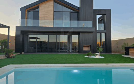 Distinguished Farm For Sale In Al Qastal