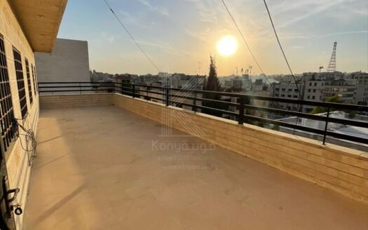 Luxury Apartment For Sale In Al-Gardens with Outdoor Space
