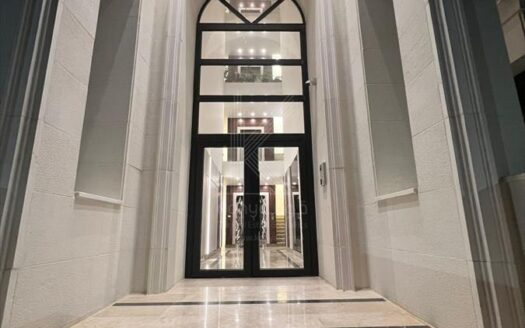 شقة فاخرة حديثة البناء للبيع في البنيات