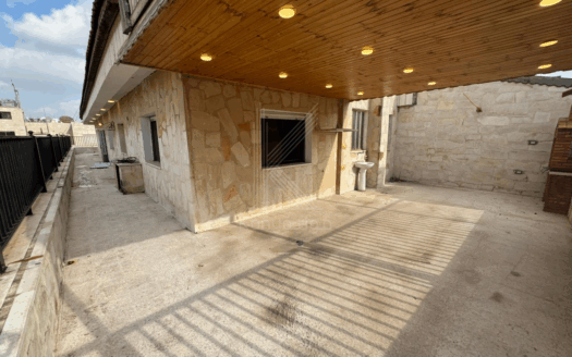Luxury Apartment For Sale In Shmesasni