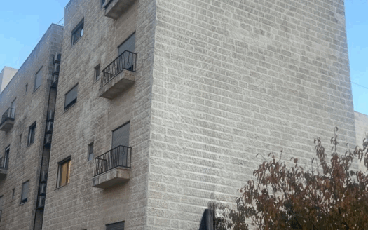 عمارة شقق واستوديوهات مفروشة (أفضل استثمار – بعائد ومردود إيجاري عالي) للبيع في أم السماق