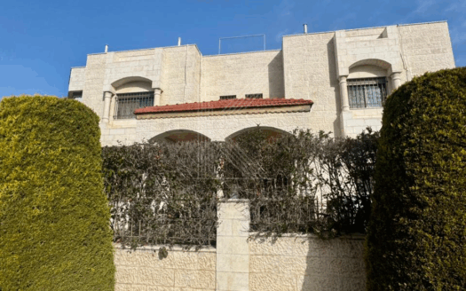 فيلا دوبلكس متلاصقة للبيع في الجبيهة – بناء خاص من المالك