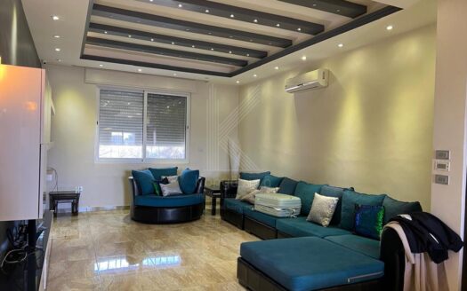 شقة طابقية مميزة للبيع في مرج الحمام